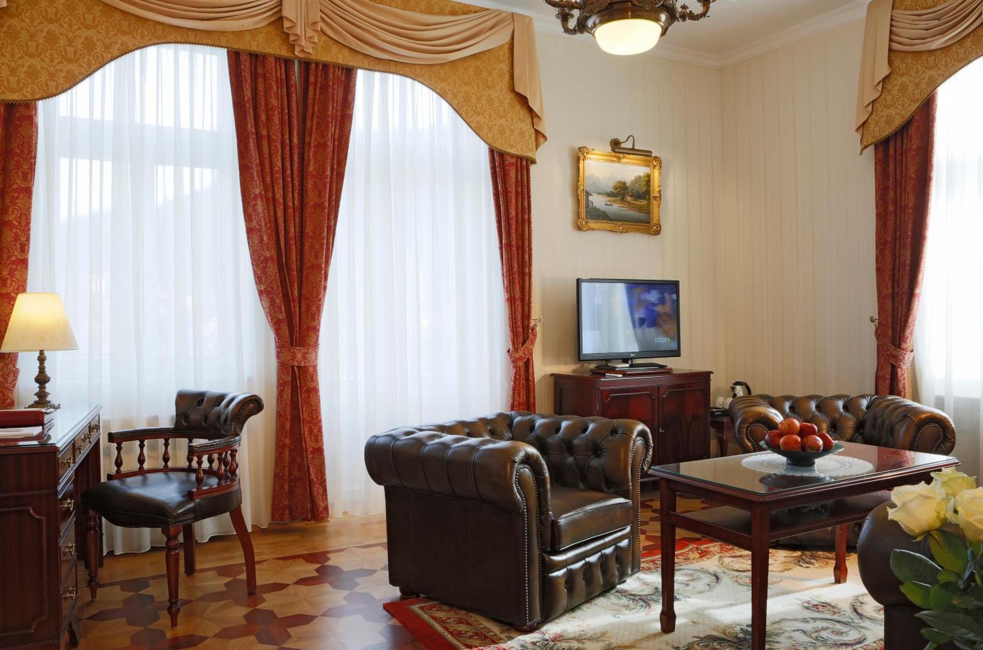 Hotel Vila Livia Karlovy Vary Extérieur photo